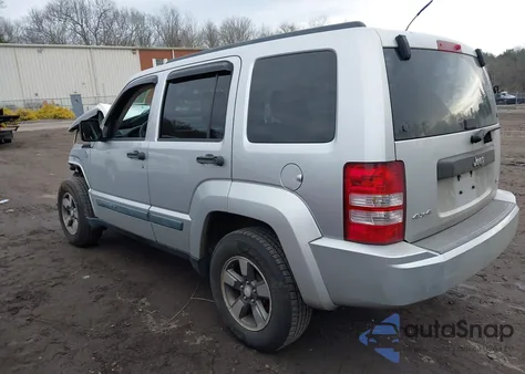2008 Jeep Liberty Sport z USA, uszkodzony, nr VIN 1J8GN28K48W227825